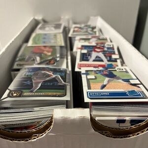 ⚾️ 1,300+ Major League Baseball Sports Trading Cards (B-12)